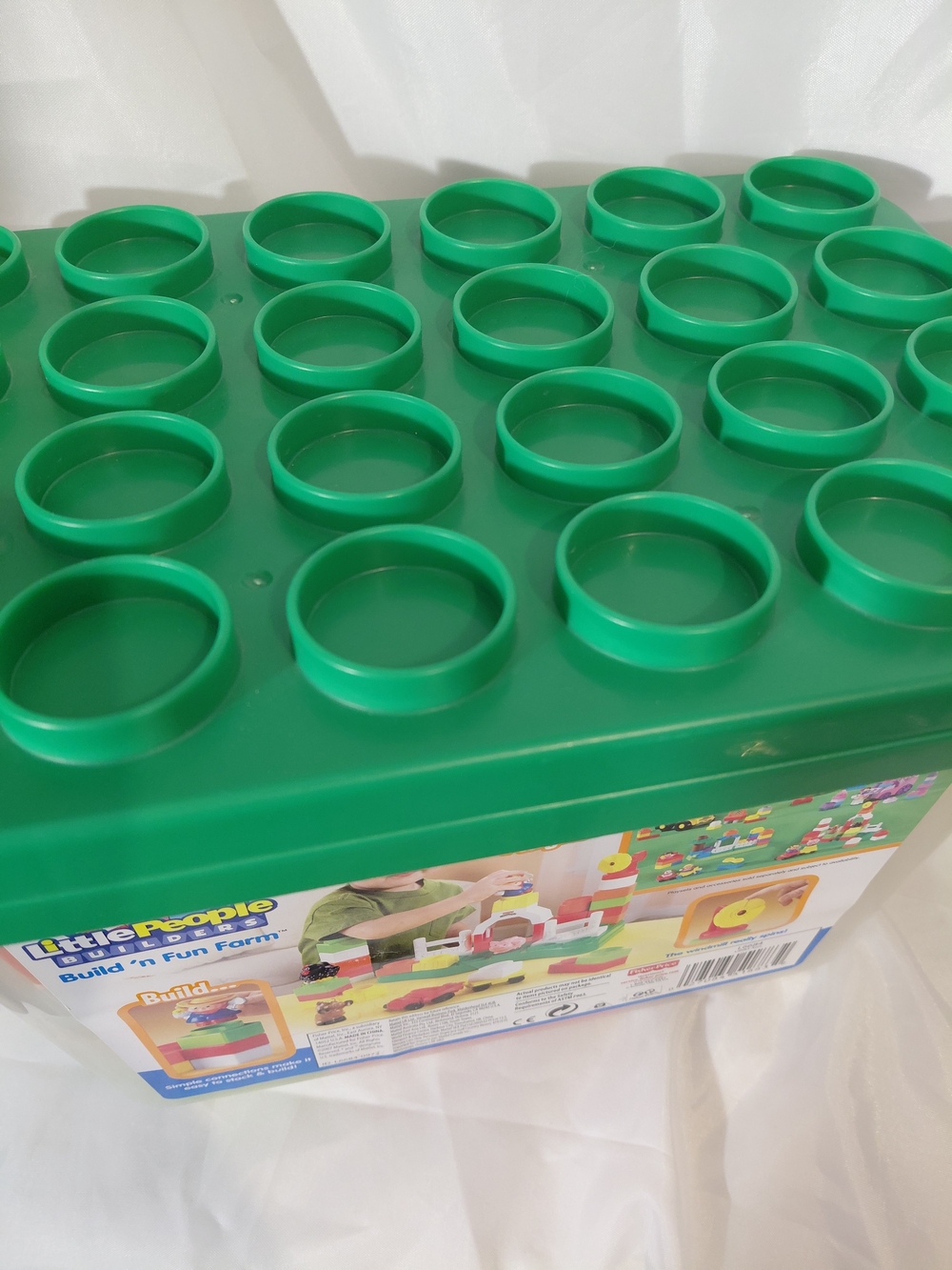 Fisher-Price Little People Builders Playset with Green Lid and Multicolor Bricks - Picture 5 of 7